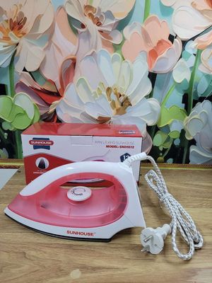 Bàn ủi khô Sunhouse mới 100%. Mua bán Nội thất, đồ gia dụng khác tại Quận 11 Tp Hồ Chí Minh được đăng bởi Nga