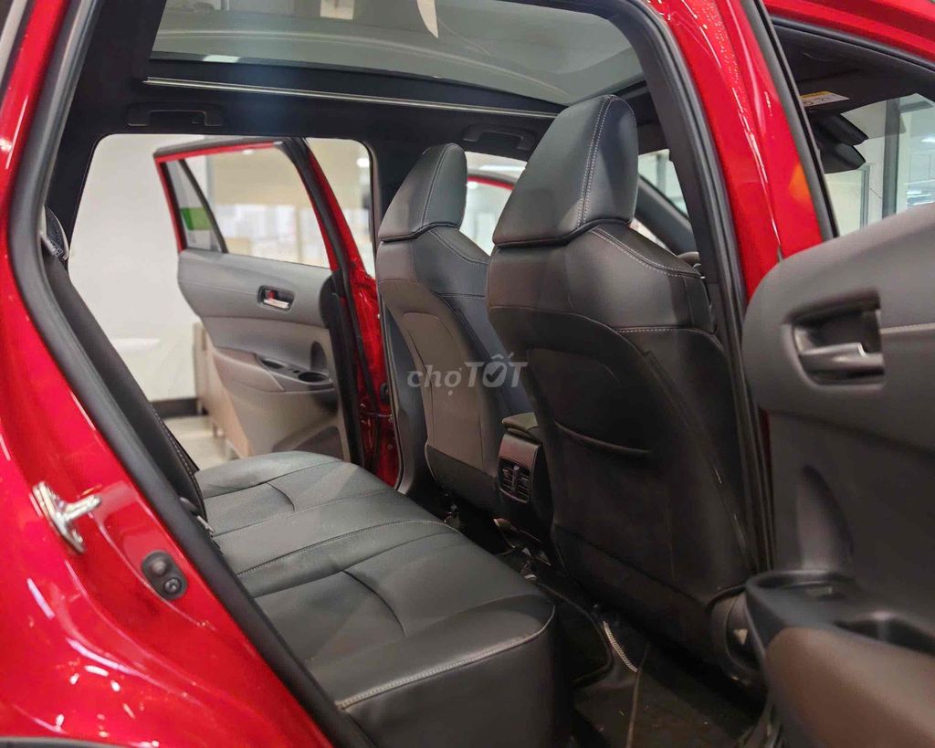 Toyota Corolla Cross 1.8V 2025 odo 8.000km cực đẹp. Mua bán Ô tô tại Quận Nam Từ Liêm Hà Nội được đăng bởi Đại lý Toyota Mỹ Đình hình 8