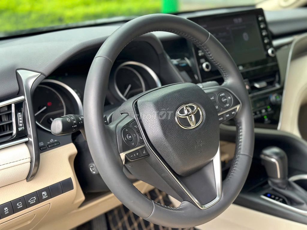Toyota Camry 2022 2.5Q - 38,000 KM siêu đẹp.. Mua bán Ô tô tại Thành phố Thủ Đức Tp Hồ Chí Minh được đăng bởi Đức Tứ Bánh hình 9