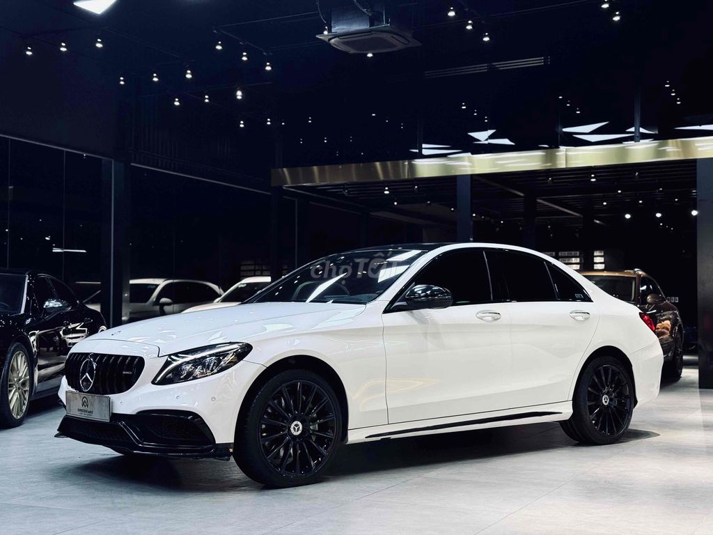 Mercedes Benz C Class 2015 C300 AMG - 84000 km. Mua bán Ô tô tại Quận Tân Bình Tp Hồ Chí Minh được đăng bởi GREENWAY AUTO hình 3
