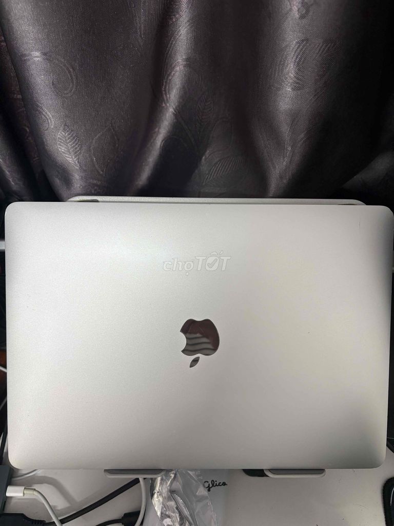 Apple Macbook Pro 2020. Mua bán Laptop tại Thành phố Huế Thừa Thiên Huế được đăng bởi Hữu Nhân hình 1
