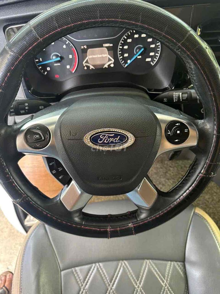 Ford Transit 2022 SVP Standard - 130000 km. Mua bán Ô tô tại Thị xã Hoài Nhơn Bình Định được đăng bởi  Bá Lợi hình 12