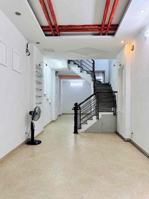 Nhà 3 Tầng P13 Tân Bình - Đối Diện E.Town - Gần Ga T3 - 5.6 Tỷ