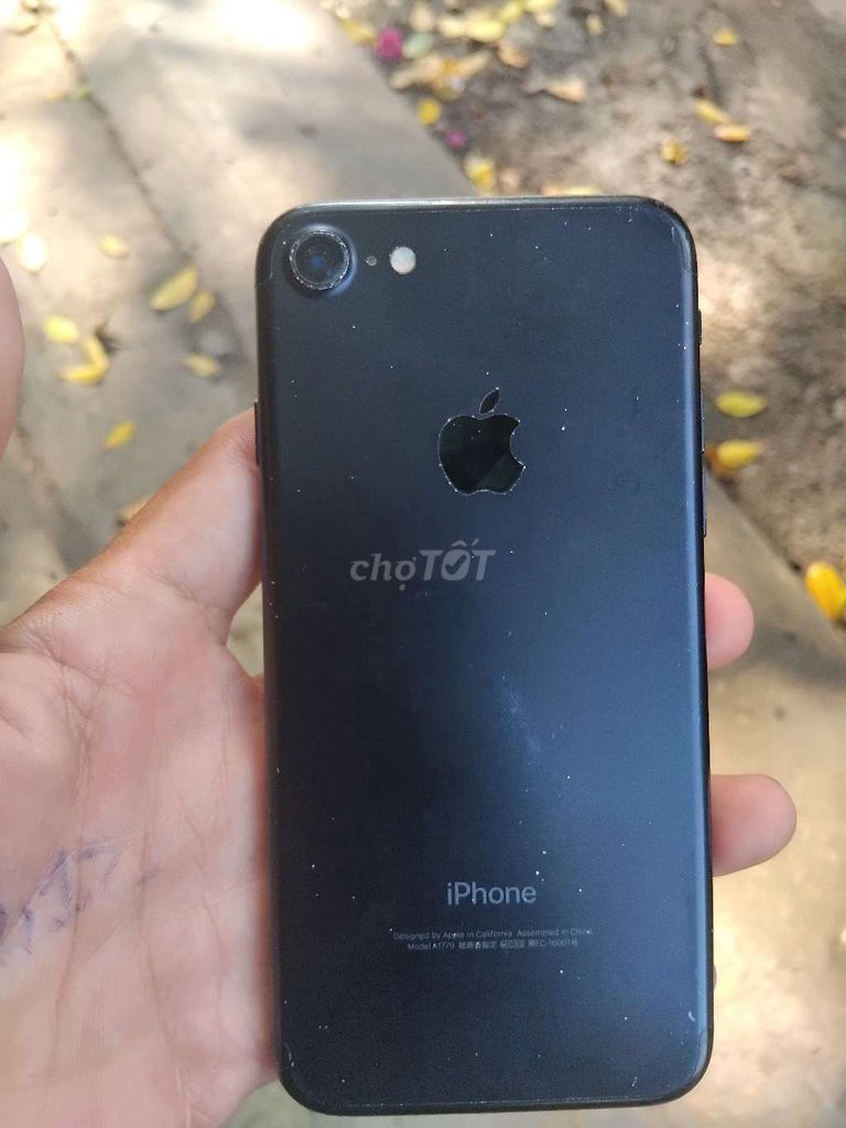 Apple iPhone 7 32GB Đen. Mua bán Điện thoại tại Thành phố Rạch Giá Kiên Giang được đăng bởi cao văn lâm hình 1
