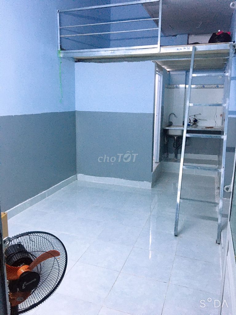 Phòng trọ 2trd, mặt tiền 132 Lý Thánh Tông, P Hiệp Tân