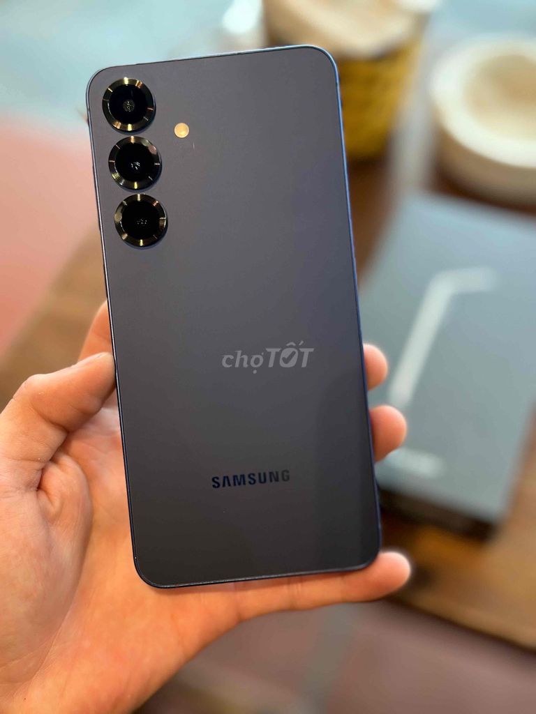 Samsung Galaxy S25+ 256GB Navy lướt fullbox. Mua bán Điện thoại tại Quận Hà Đông Hà Nội được đăng bởi Trung Nguyễn hình 1