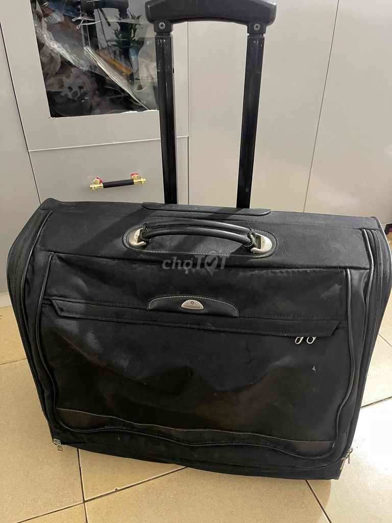Vali kéo Samsonite Vải Đen Unisex. Mua bán Túi xách tại Quận Hà Đông Hà Nội được đăng bởi Ngô Đạt🗽 hình 1