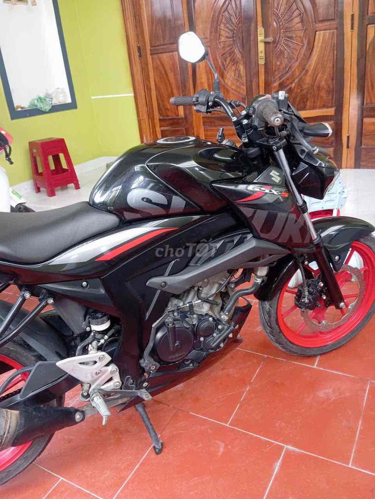 dư xe ko đi  chia sẻ anh Em đam mê. Mua bán Xe máy tại Thành phố Quảng Ngãi Quảng Ngãi được đăng bởi Dũng hình 3