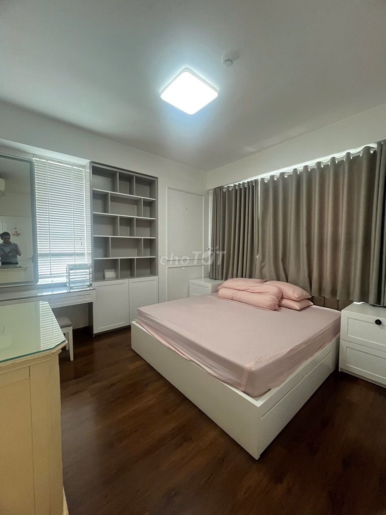 Saigon Mia cho thuê căn gốc nội thất luxury hướng sông mát mẻ
