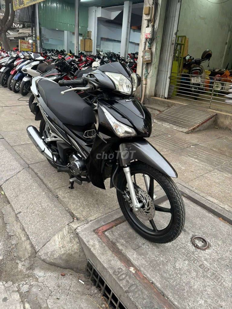Honda Future Fi 2014 Черный Б/у