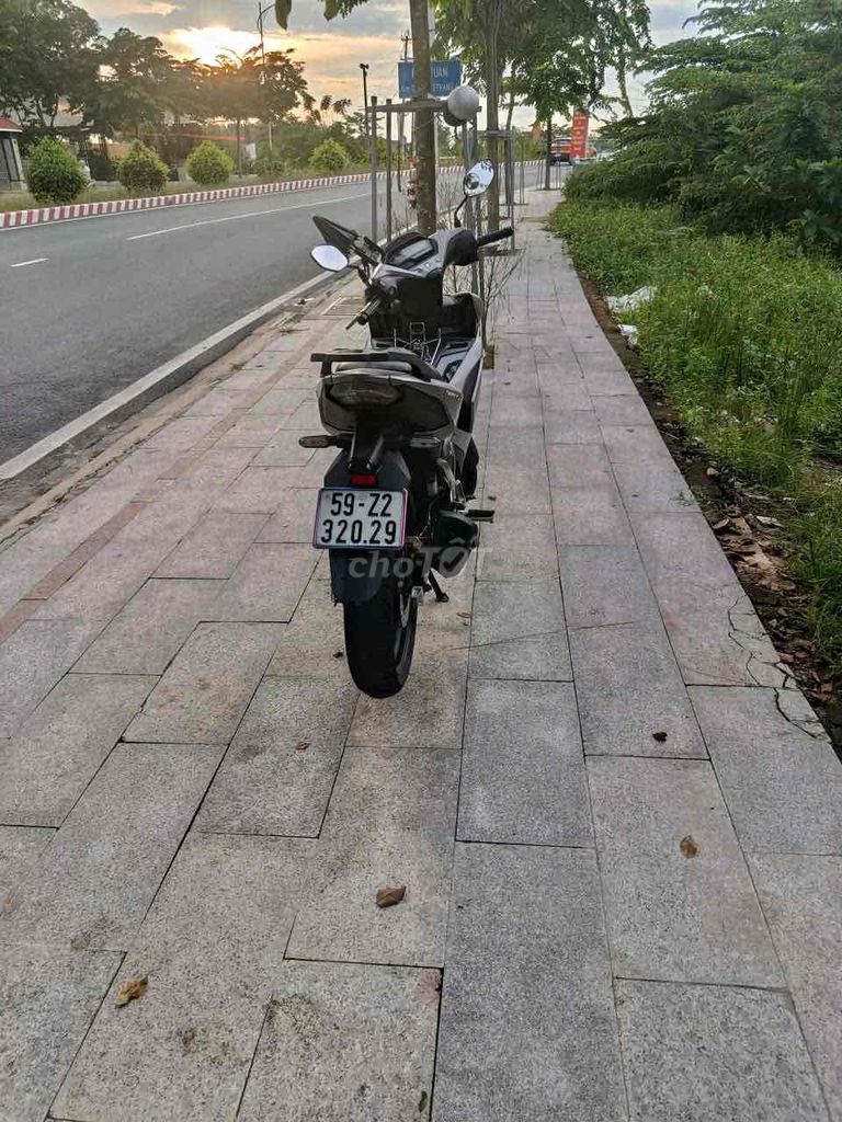 Honda Winner X 2023 Bạc 20.000km. Mua bán Xe máy tại Quận 6 Tp Hồ Chí Minh được đăng bởi Tốt hình 2