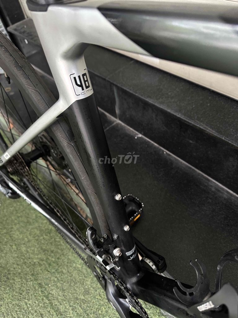 Xe đạp đua Xds RS380 Đen xám. Mua bán Xe đạp tại Quận 3 Tp Hồ Chí Minh được đăng bởi Phạm Đạt hình 3