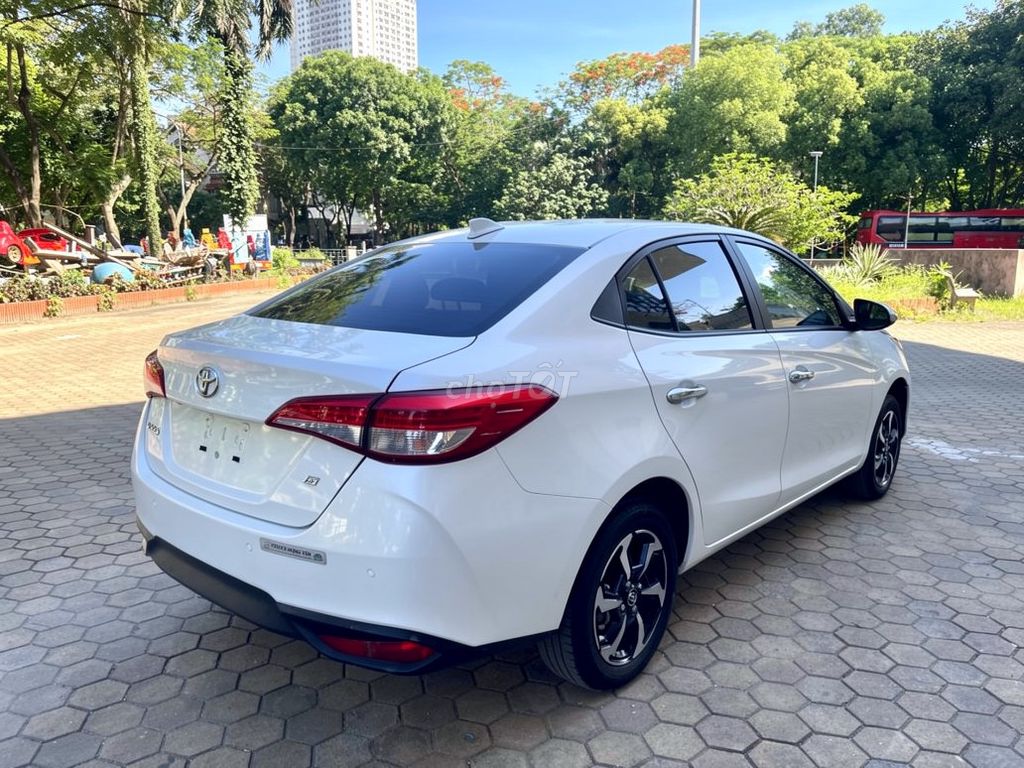 Toyota Vios 2025 1.5 G CVT Белый 38000 км