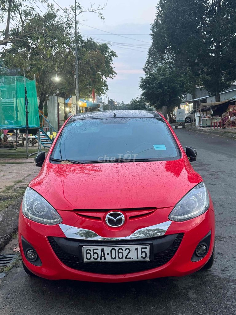 Mazda 2 2014 1.5 AT - 93000 km