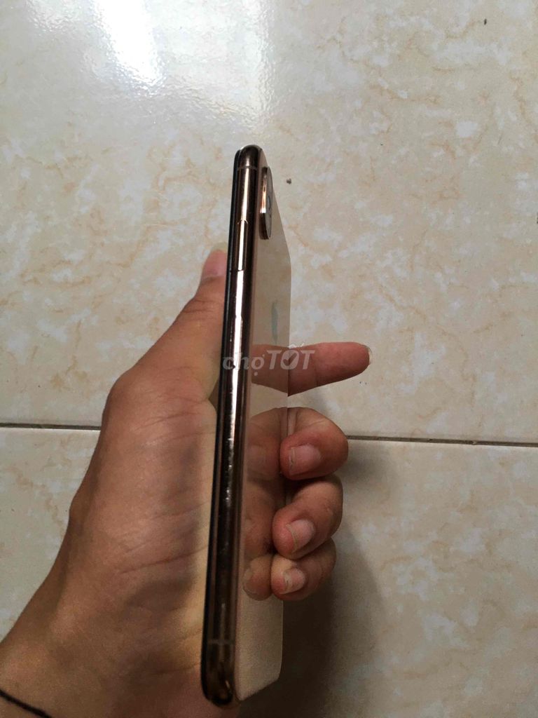 Apple iPhone Xs Max 64GB Vàng đồng Mất Face ID. Mua bán Điện thoại tại Quận Tây Hồ Hà Nội được đăng bởi Viet hình 1