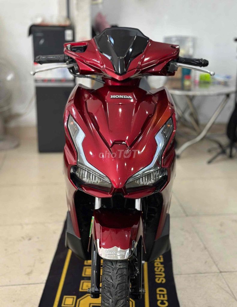 Honda Air Blade 150 ABS 2021 красно-черный Sport. Отличное состояние
