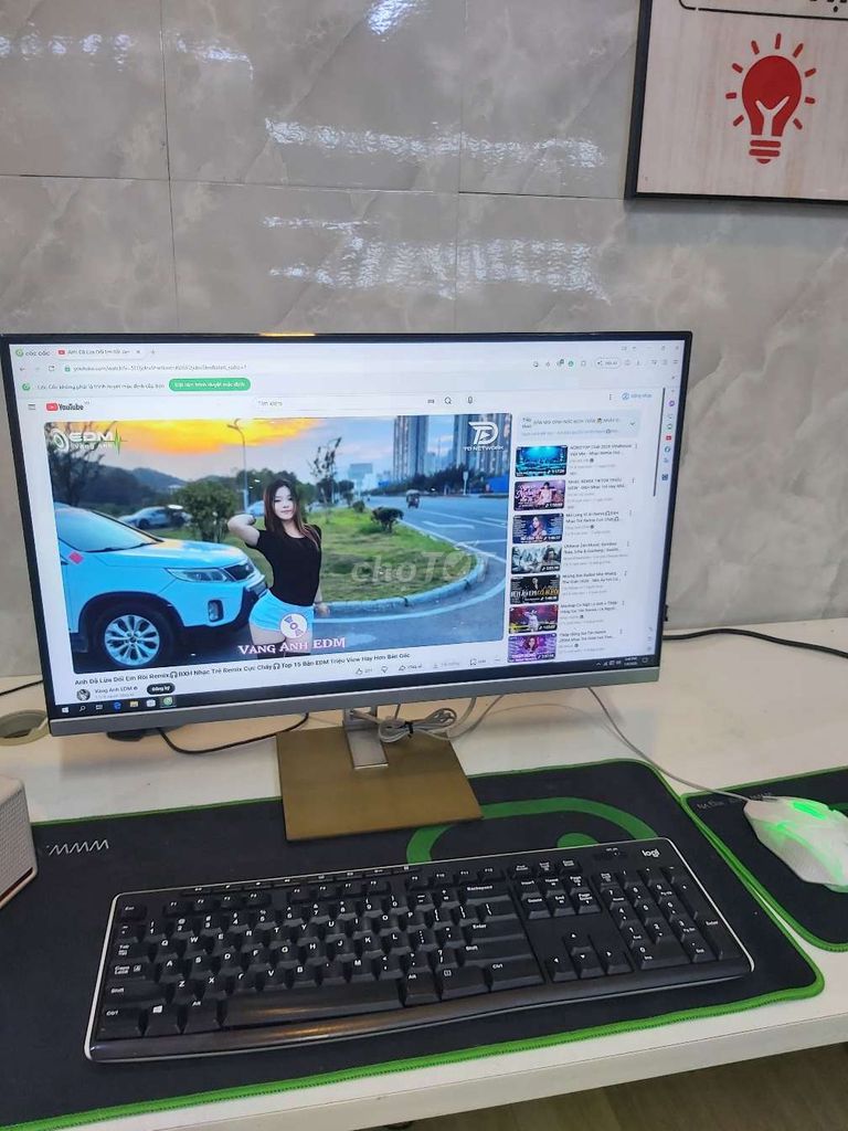 Máy tính All-in-One i5 24 inch 8GB/120GB. Mua bán Máy tính để bàn tại Thành phố Thủ Dầu Một Bình Dương được đăng bởi Cầm đồ  laptop pc hình 1