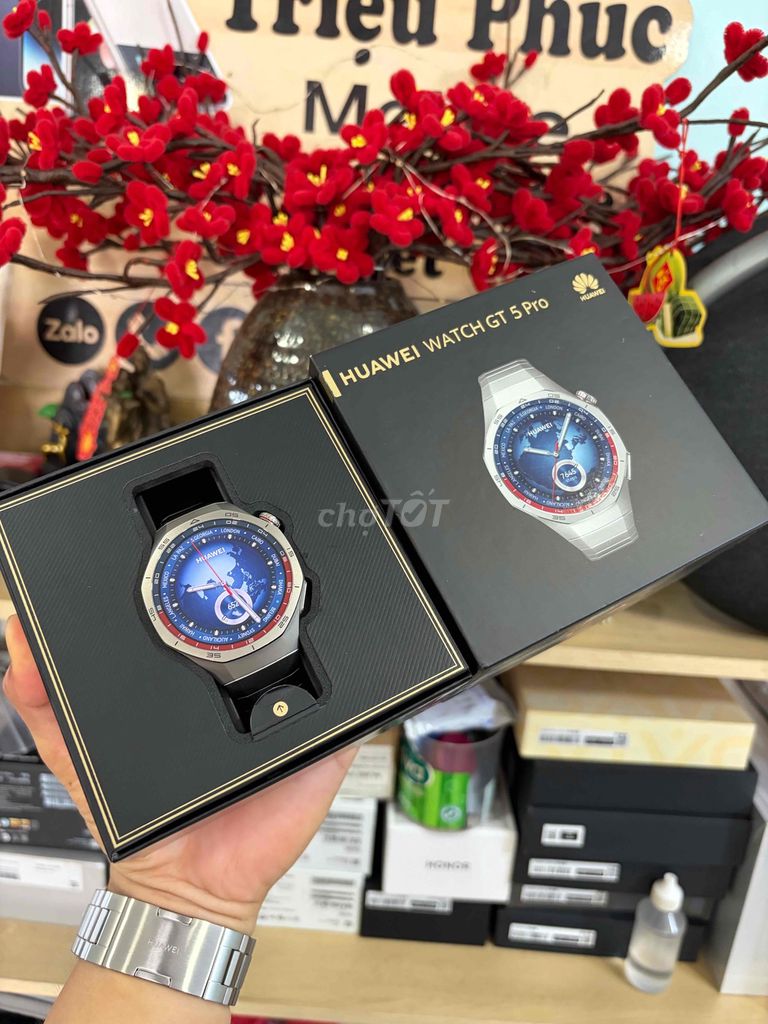 Huawei Watch GT 5 Pro fbox bản Titan gọn nhẹ đẹp. Mua bán Thiết bị đeo thông minh tại Quận Bình Tân Tp Hồ Chí Minh được đăng bởi Triệu Phúc hình 1