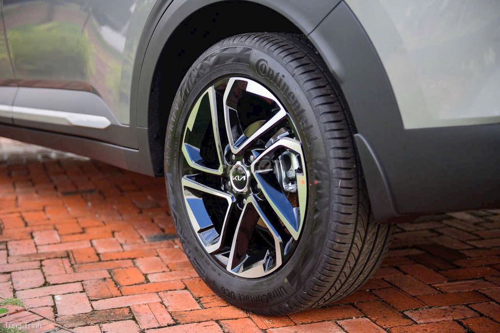 Kia Carens 2025. Mua bán Ô tô tại Quận Tân Phú Tp Hồ Chí Minh được đăng bởi Dương Nguyễn Trung Tín hình 10