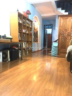 Cho thuê nhà 3 tầng, hướng ĐN, TT Địa chất Mai Lâm, Đông Anh, gần QL3