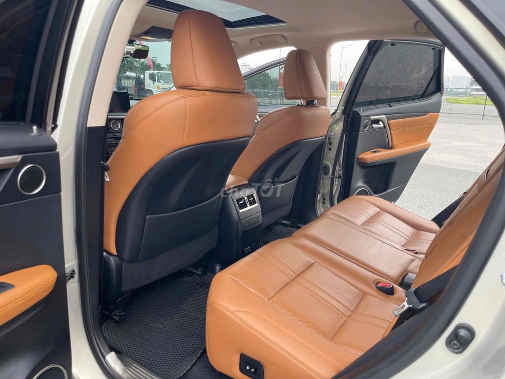Lexus RX350 model 2021 màu vàng cát siêu đẹp. Mua bán Ô tô tại Quận Cầu Giấy Hà Nội được đăng bởi Cao Quý hình 18