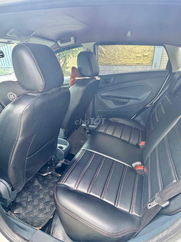 Ford Fiesta 2013 1.6 AT Hatchback - 100000 km. Mua bán Ô tô tại Quận Bình Tân Tp Hồ Chí Minh được đăng bởi Hoàng Quân hình 9