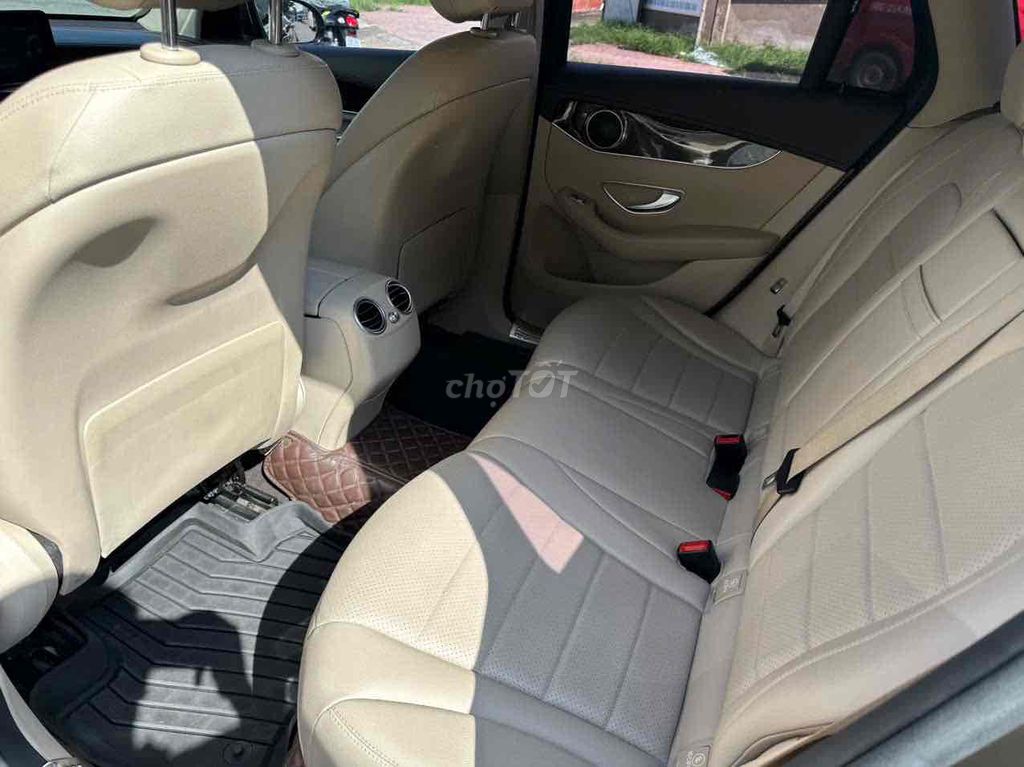 Mercedes Benz GLC 2*** km. Mua bán Ô tô tại Quận 7 Tp Hồ Chí Minh được đăng bởi auto thanh tâm  hình 8
