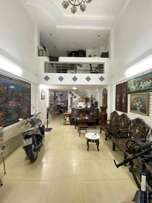 Nhà 4 Tầng mặt tiền đường khu dân cư Cao Lỗ P4 Quận 8