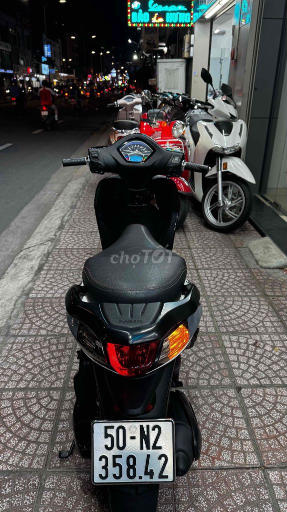 Libety Trắng Đen Spot 2022 ngay chủ công chứng. Mua bán Xe máy tại Quận Phú Nhuận Tp Hồ Chí Minh được đăng bởi VESPA  PIAGGIO BẢO HƯNG Vespa cũ trả góp  hình 12