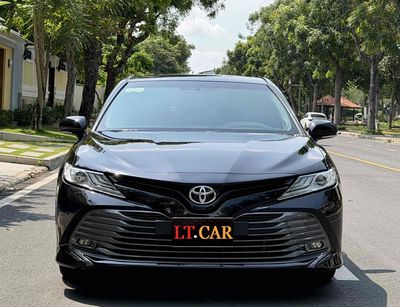 Toyota Camry 2022 2.5Q Đen 31.000 km