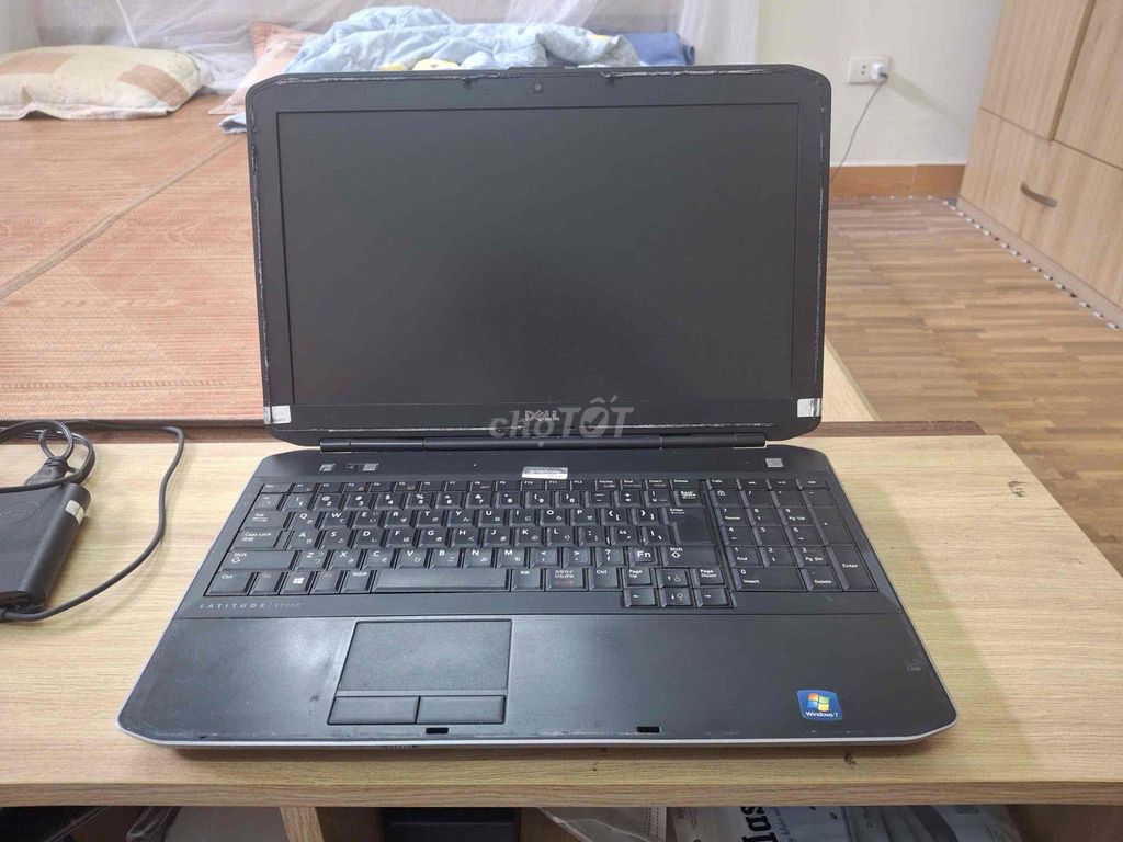 Dell Latitude E5530 i5-3210M 4GB/128GB. Mua bán Laptop tại Quận Ba Đình Hà Nội được đăng bởi Đinh Minh Chiến hình 1