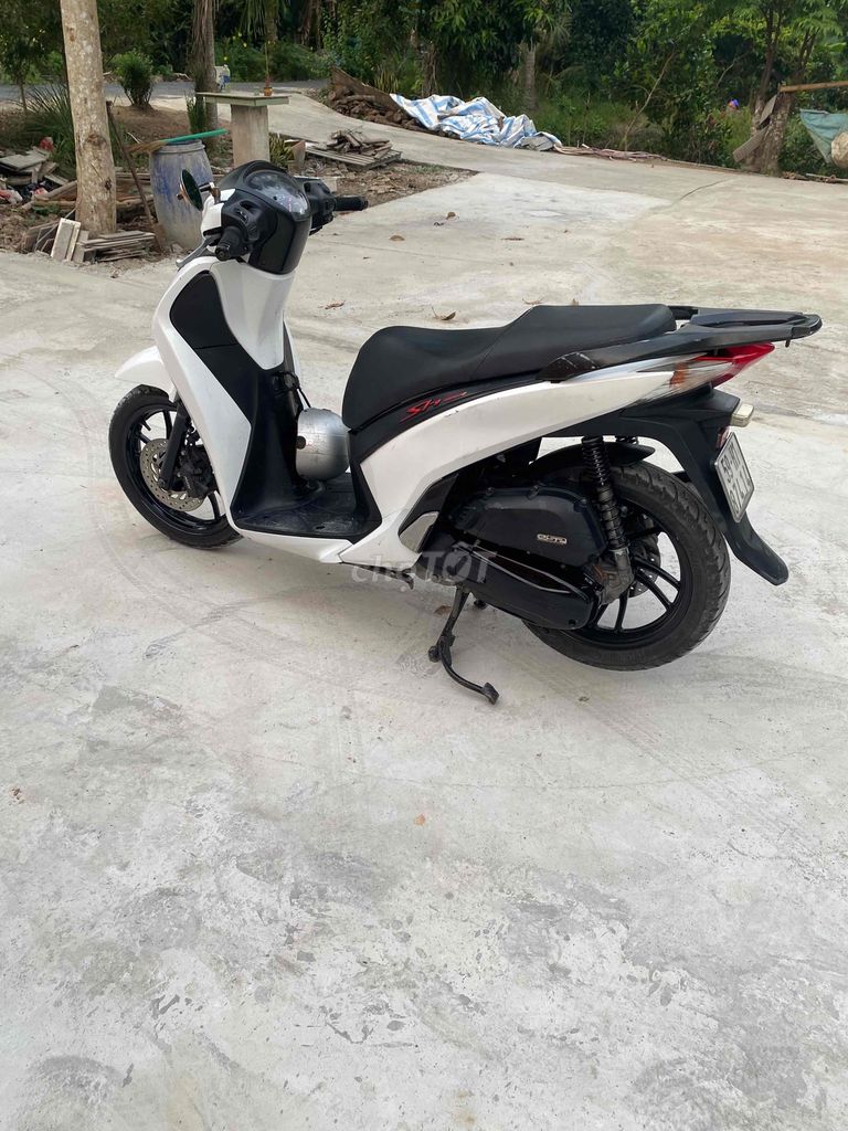 Cần bán SH 150i đời 2014 xe zin nguyên bản