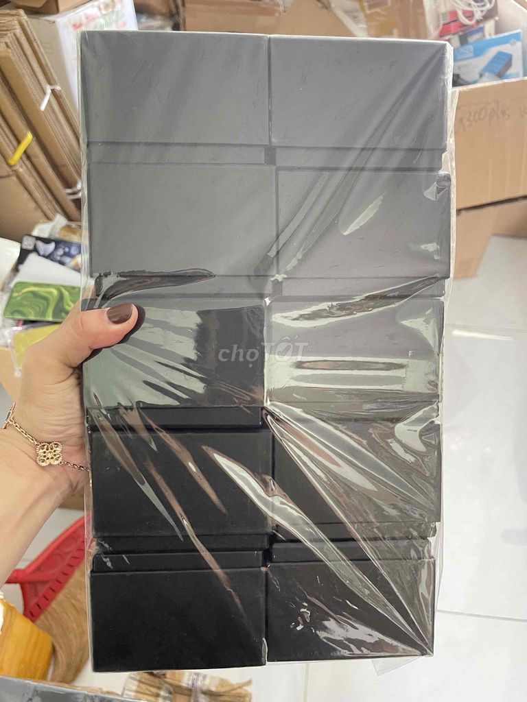 Xả 5k/ cái .Hộp đựng Đồng hồ Nữ trang. Mua bán Phụ kiện thời trang khác tại Thành phố Bến Tre Bến Tre được đăng bởi CỬA HÀNG THANH LÝ GIÁ RẺ hình 1