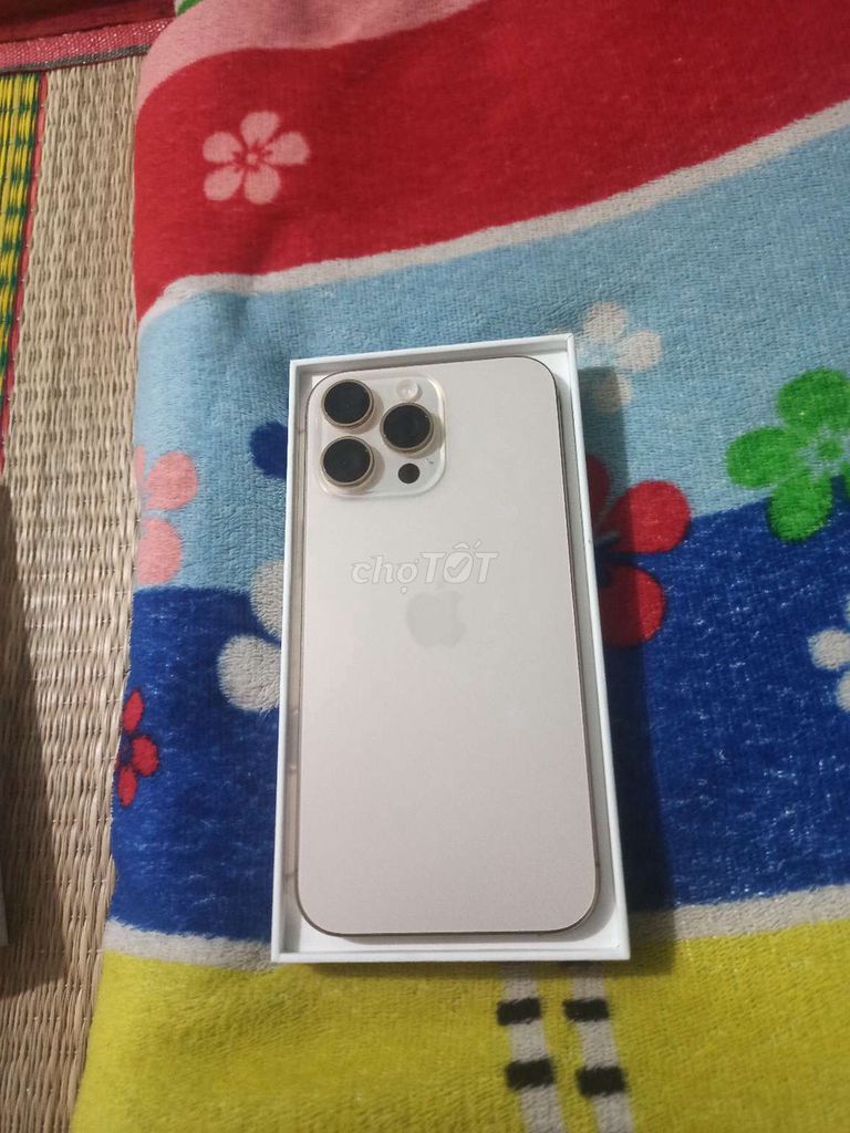 Apple iPhone 16 Pro Max 256GB Vàng. Mua bán Điện thoại tại Huyện Bắc Tân Uyên Bình Dương được đăng bởi Anh po hình 1
