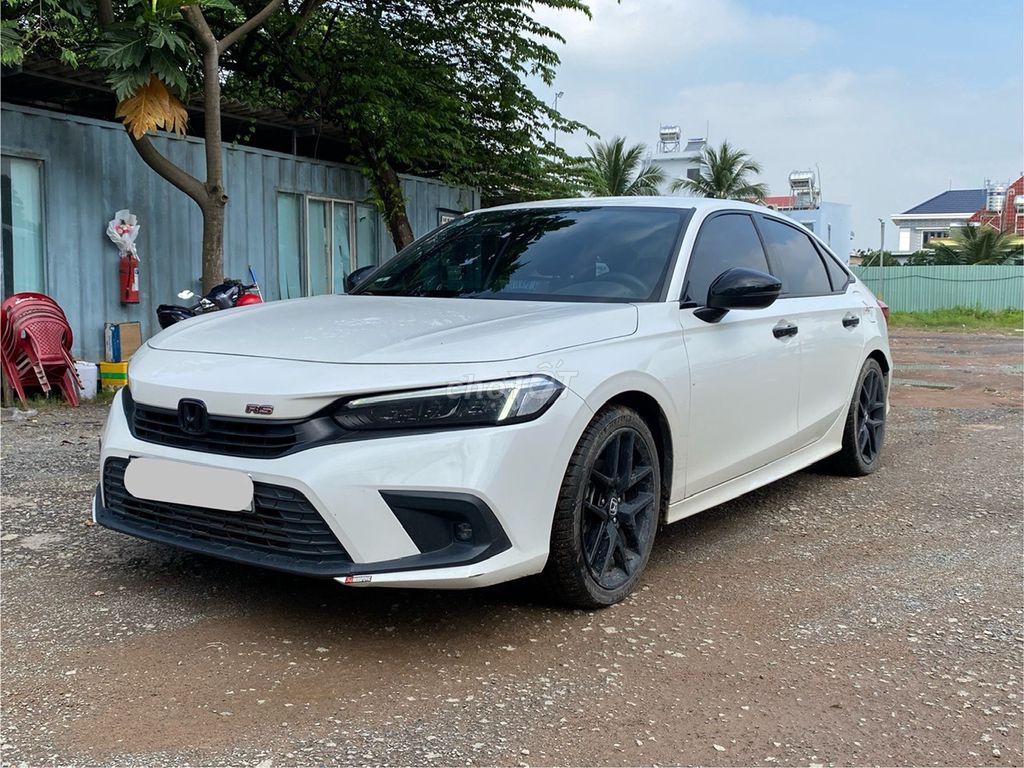 Honda Civic 2023 RS 30.000km Trắng. Mua bán null tại Thành phố Thủ Đức Tp Hồ Chí Minh được đăng bởi Thành Thuỷ hình 3