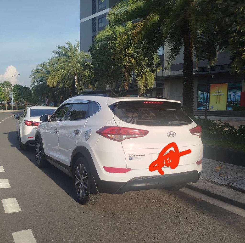 Hyundai Tucson 2016 - 103000 km. Mua bán Ô tô tại Thành phố Thủ Đức Tp Hồ Chí Minh được đăng bởi Viet hình 3