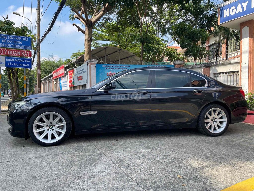 BMW 760LI 2011 - 100000 km. Mua bán Ô tô tại Thành phố Thủ Đức Tp Hồ Chí Minh được đăng bởi Anh Vũ hình 3