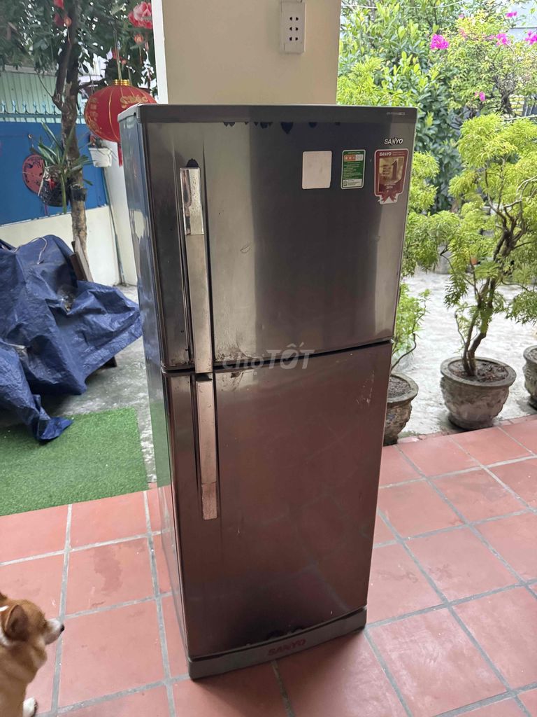 Tủ lạnh Sanyo SR-P25MN Xám cũ. Mua bán Tủ lạnh tại Quận Thanh Khê Đà Nẵng được đăng bởi Quỳnh Như hình 1