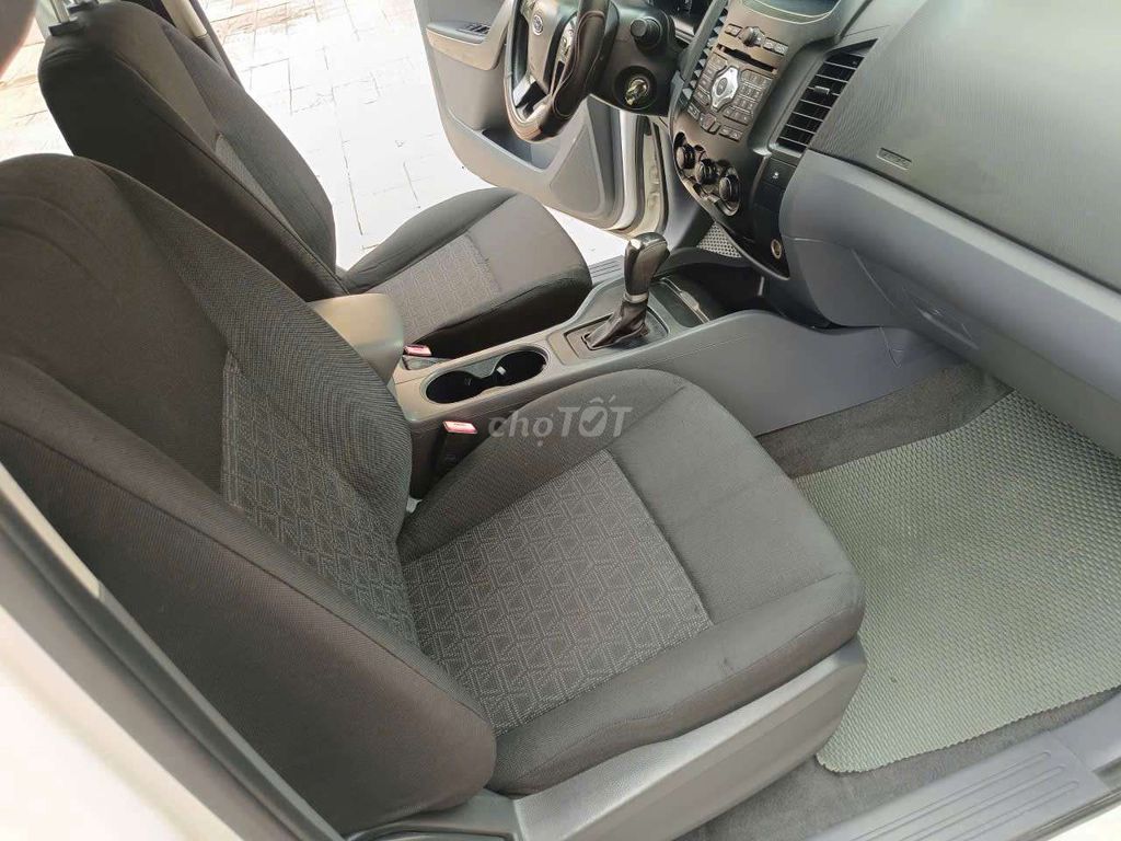 Ranger 2017 XLS 2.2L 4x2 AT - 12000 km. Mua bán Ô tô tại Quận Cầu Giấy Hà Nội được đăng bởi Hà Châu Tuyền hình 17