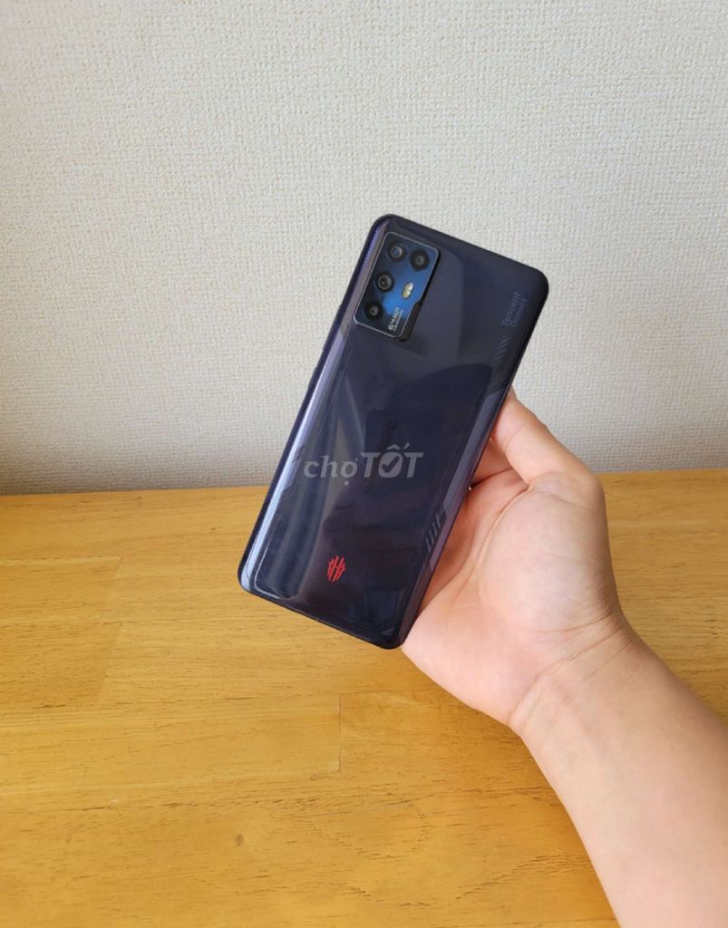 Nubia Red Magic 5G ram 12/256GB Snap 888 zin có gl. Mua bán Điện thoại tại Quận Tân Phú Tp Hồ Chí Minh được đăng bởi Trong Minh hình 1