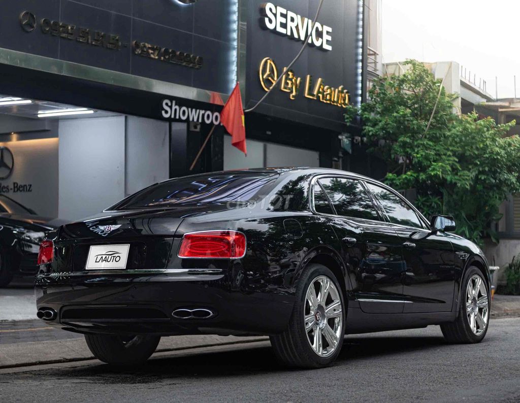 Bentley Flying Spur 2014 - 1 chủ - 45.000 km. Mua bán Ô tô tại Quận 7 Tp Hồ Chí Minh được đăng bởi Thật Nguyễn LongAnh Auto hình 4