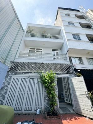 Nhà phố 90 m² · 4 PN · Đường Nguyễn Quý Anh