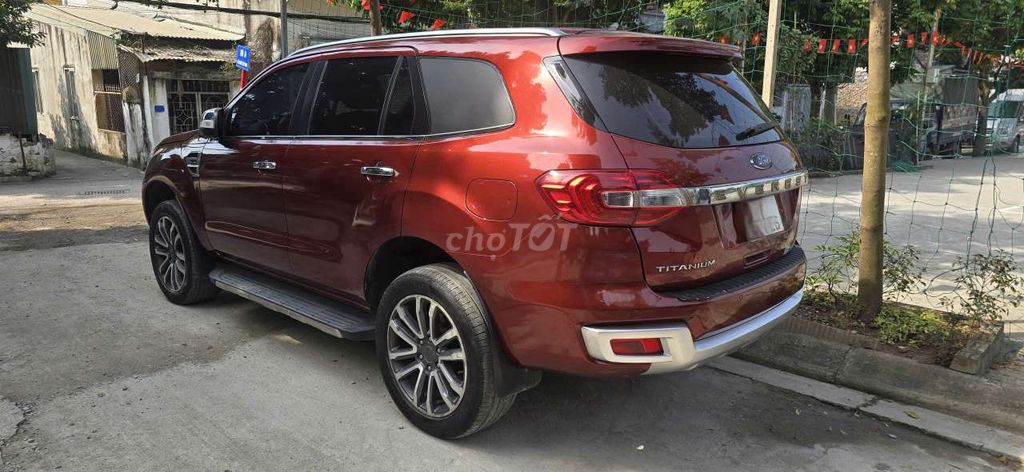 Ford Everest 2020 2.0 Bi-Turbo Titanium 4x4. Mua bán Ô tô tại Quận Hà Đông Hà Nội được đăng bởi Phùng Bảy hình 5