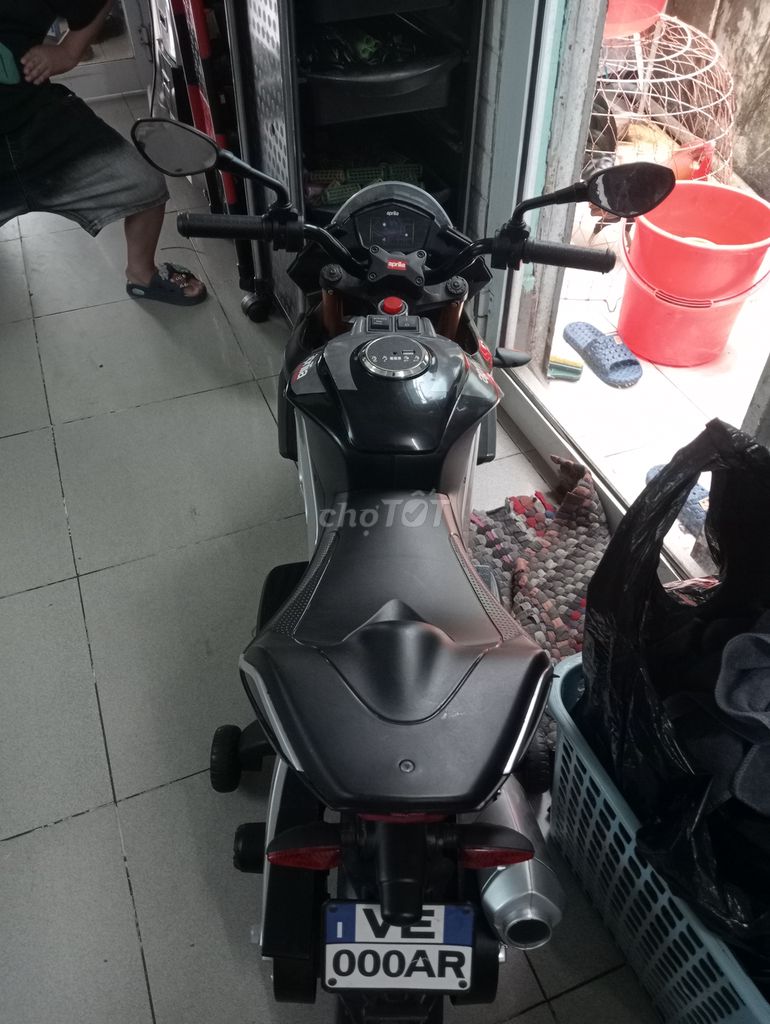 Xe moto trẻ e