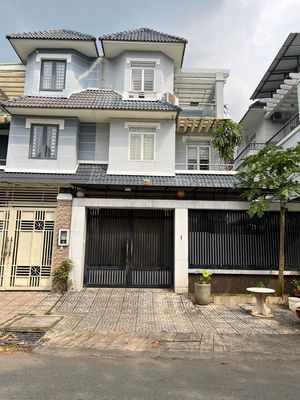 Аренда · 4 комн. · 176 м² · Thành phố Thủ Đức