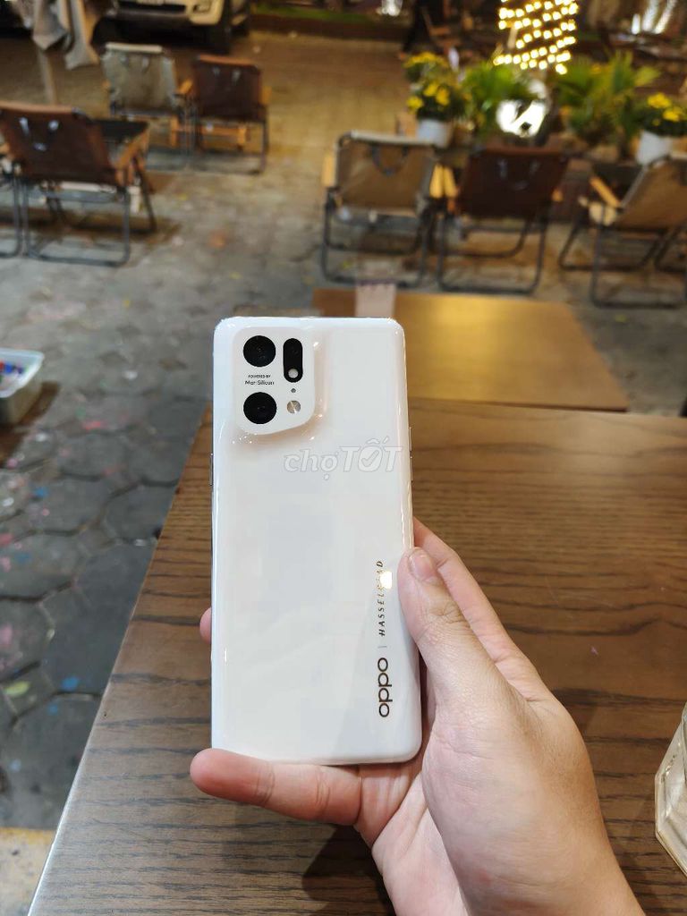 Oppo Find X5 Pro 12GB/256GB Trắng. Mua bán Điện thoại tại Quận Thanh Xuân Hà Nội được đăng bởi Nguyễn Thanh Phong hình 1