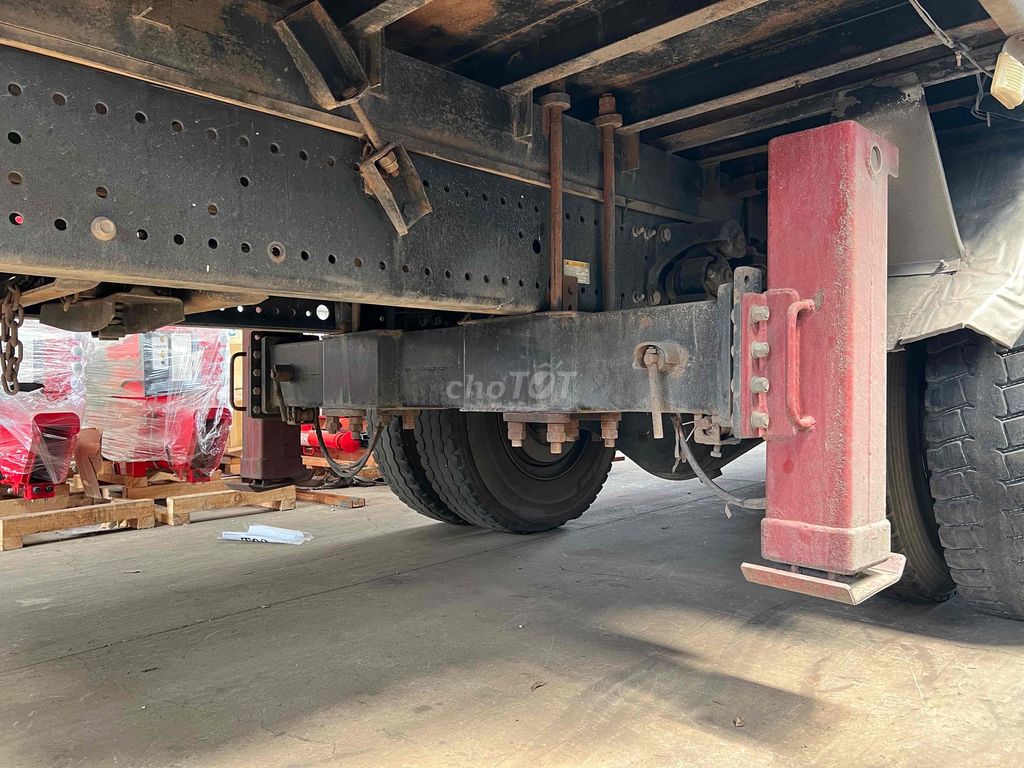 Xe Cẩu HINO 8 TẤN, Đời 2022, Chạy LƯỚT 12.5 Vạn.. Mua bán Xe tải, xe ben tại Quận 12 Tp Hồ Chí Minh được đăng bởi Xe Cẩu Lướt hình 3