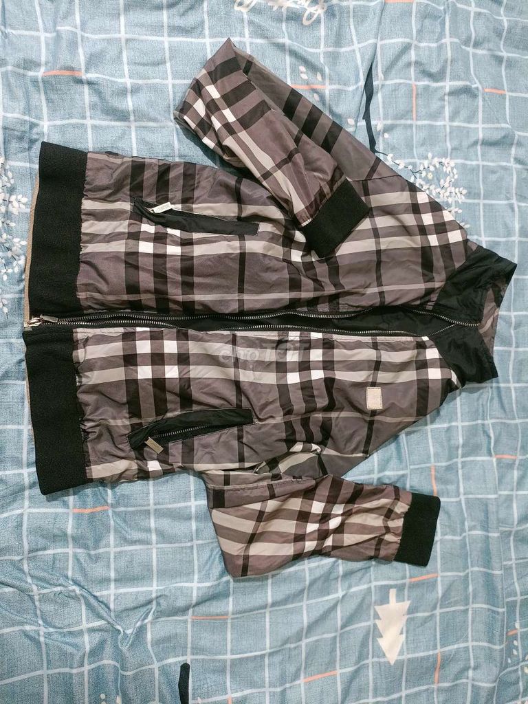 Áo khoác Burberry 2 mặt size M cũ Áo khoác gió Nam