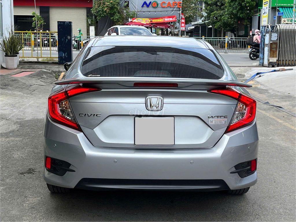 HONDA CIVIC 1.8E 2019 GIA ĐÌNH LƯỚT 1 CHỦ VAY 70%. Mua bán Ô tô tại Quận Bình Tân Tp Hồ Chí Minh được đăng bởi Hiếu hình 6