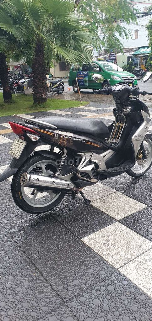 Novo4  xe con dep .May rin iem ru. Mua bán Xe máy tại Quận 7 Tp Hồ Chí Minh được đăng bởi Nguyễn văn lộc hình 4